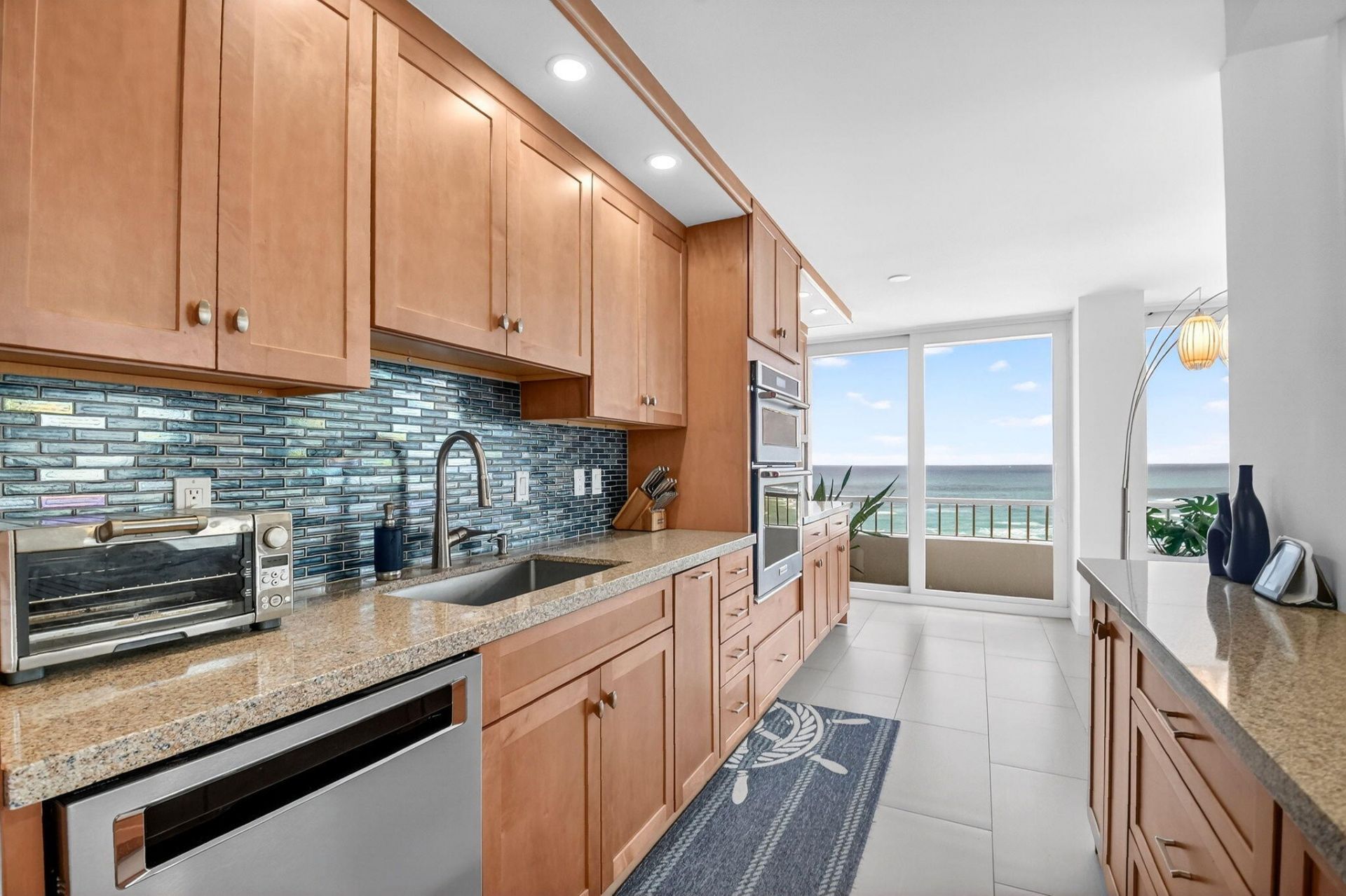 5540 N Ocean Drive, Unit 9b, Singer Island, FL 33404 Photo