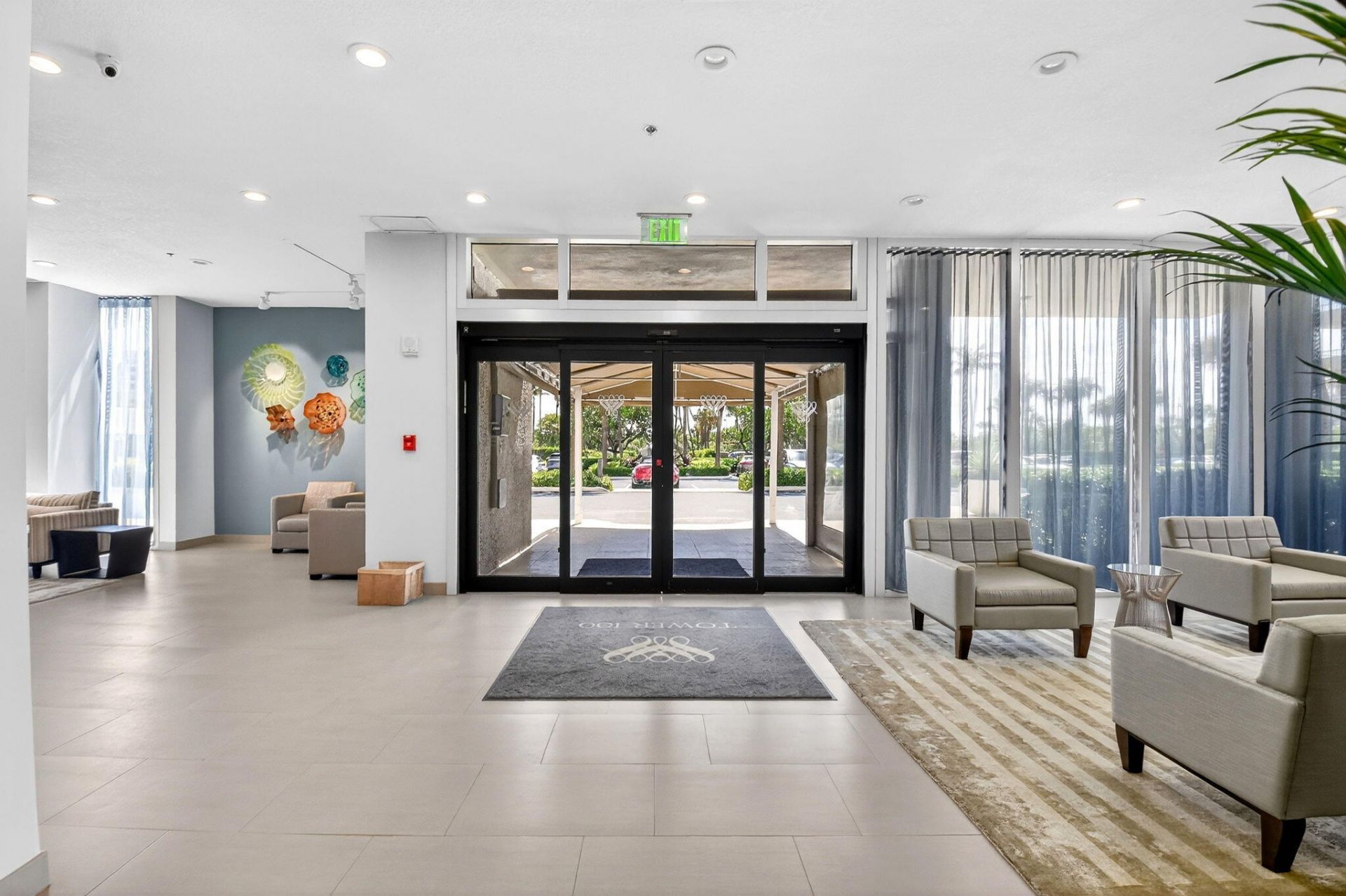 5540 N Ocean Drive, Unit 9b, Singer Island, FL 33404 Photo