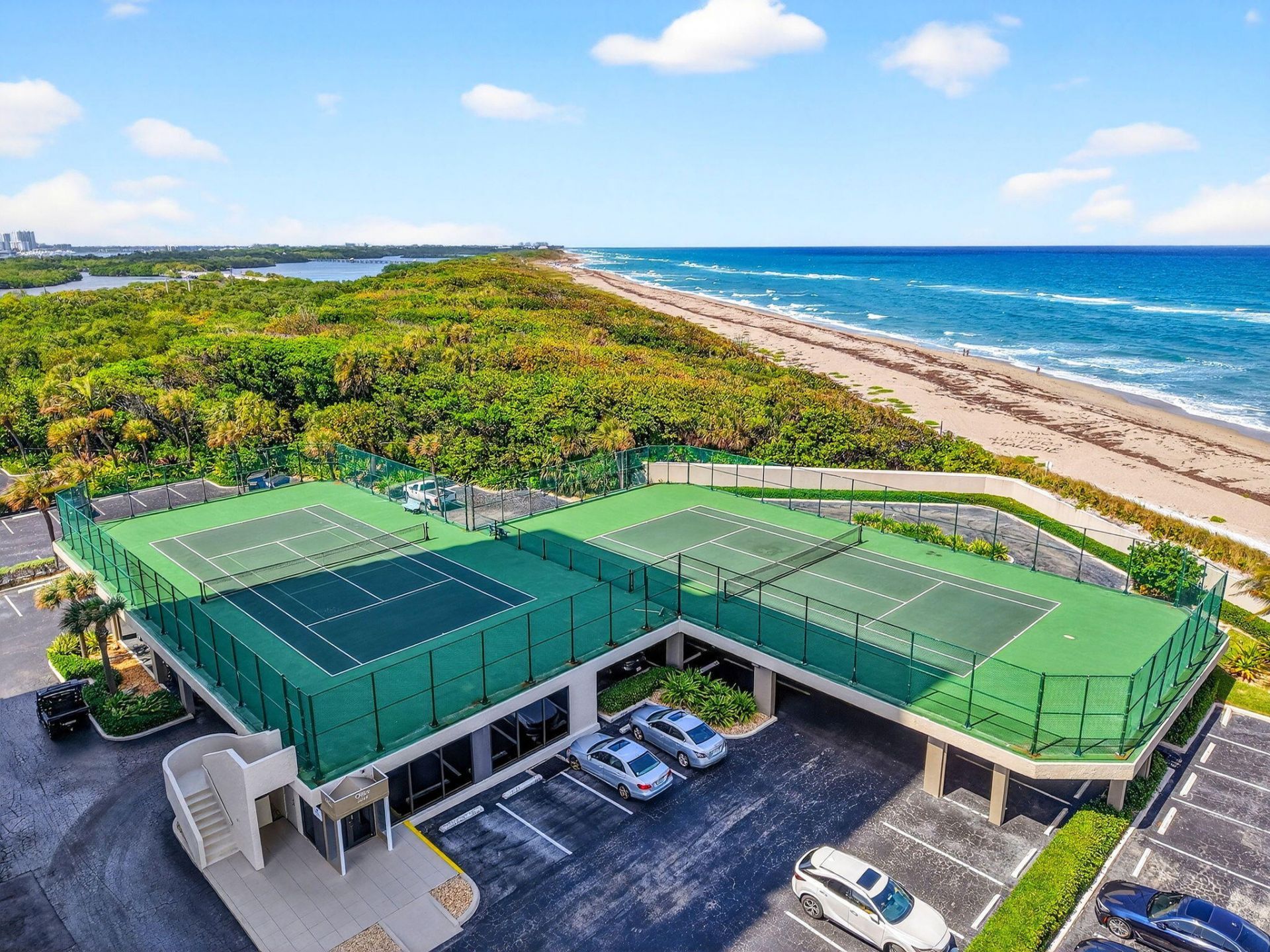 5540 N Ocean Drive, Unit 9b, Singer Island, FL 33404 Photo