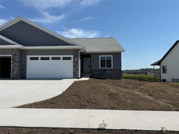 102 Kinsey Street, North Liberty, IA 52317