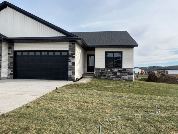102 Kinsey Street, North Liberty, IA 52317