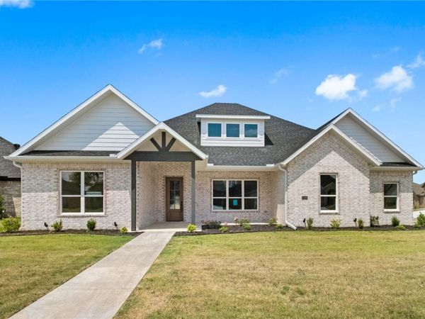1320 Greyback Lane, Centerton, AR 72719