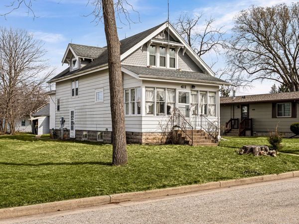 411 1st Ave E, Holmen, WI 54636