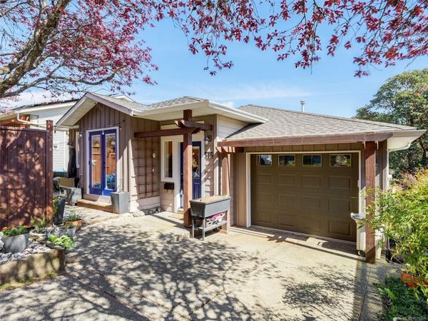 515 Selwyn Falls Dr, Langford, BC V9B 6P3