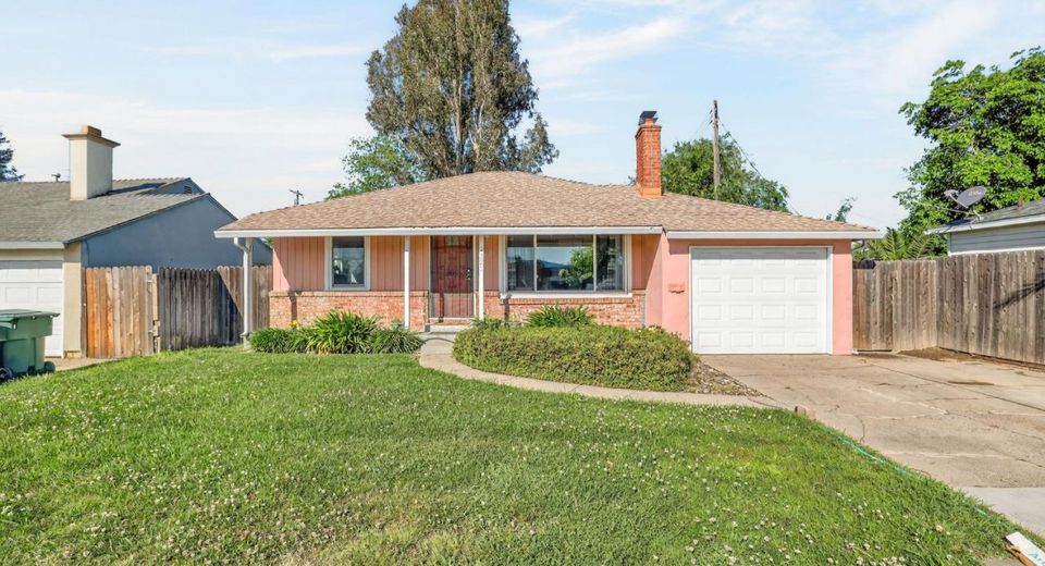 2321 Howe Ave, Sacramento, CA 95825 Photo