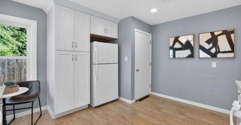 2321 Howe Ave, Sacramento, CA 95825 Photo