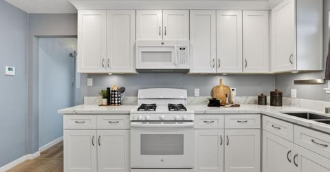 2321 Howe Ave, Sacramento, CA 95825 Photo