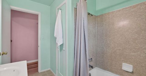 2321 Howe Ave, Sacramento, CA 95825 Photo