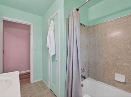 2321 Howe Ave, Sacramento, CA 95825 Photo