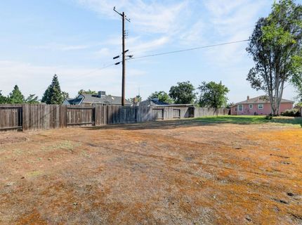 2321 Howe Ave, Sacramento, CA 95825 Photo