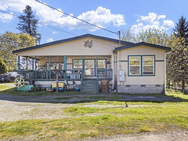 1313 N Old Pacific Highway, Myrtle Creek, OR 97457