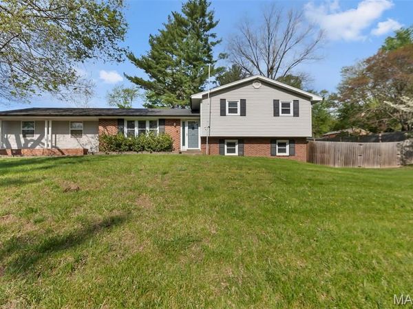 1859 June Lane , Jackson, MO 63755