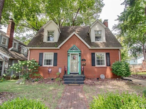 2430 Maxey Street, Alton, IL 62002