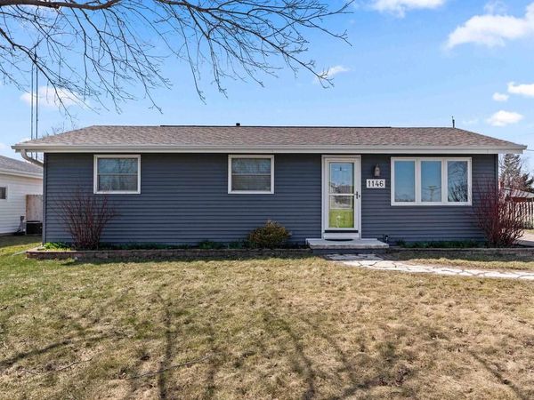 1146 REDWOOD LANE, Menasha, WI 54952