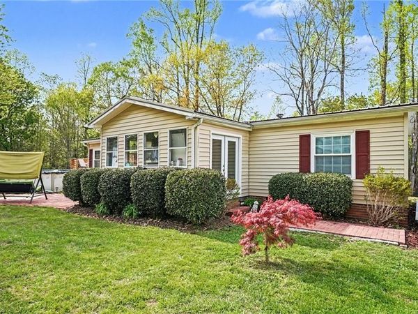 1375 Ward Road , Sandy Ridge, NC 27046