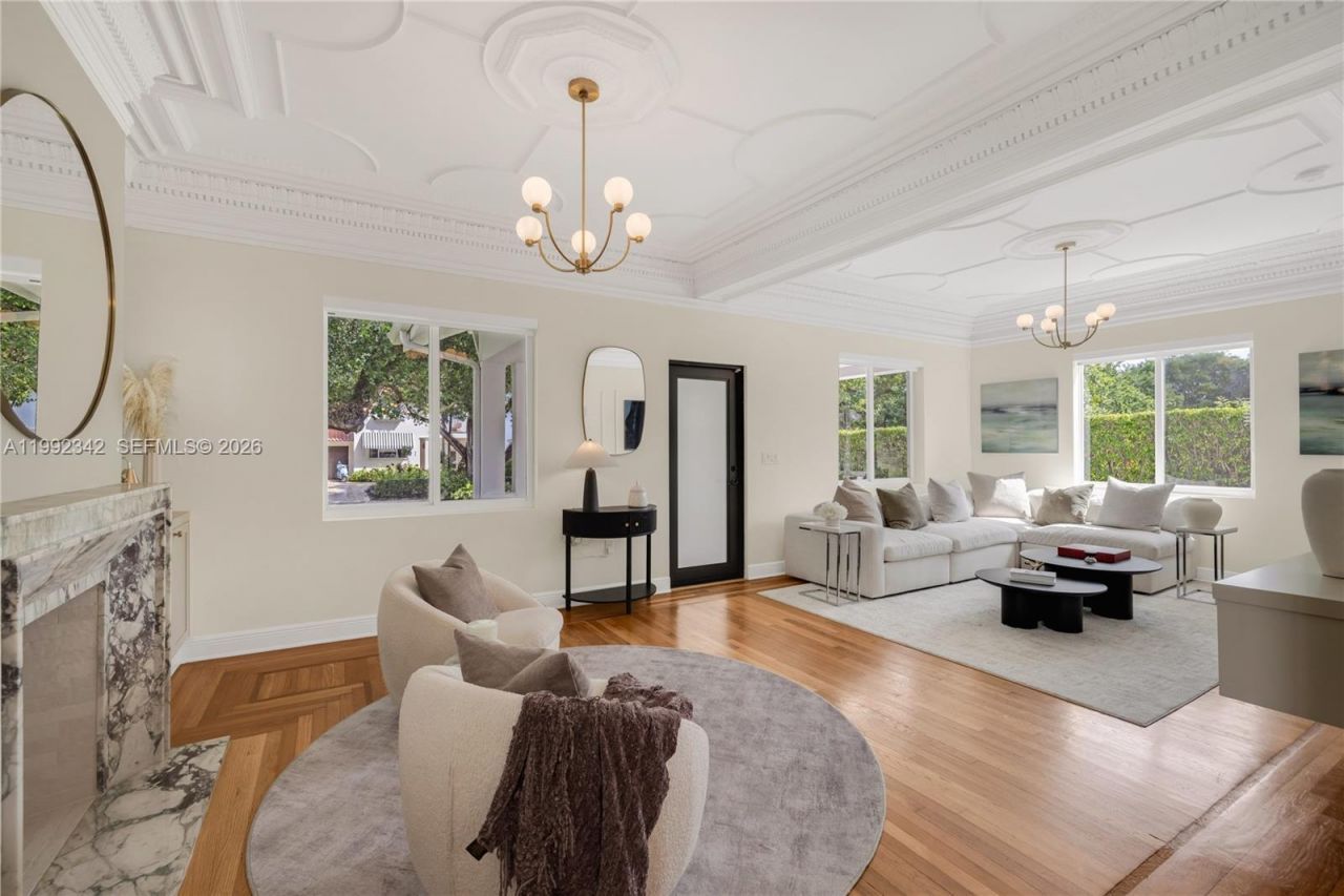 320 NE 88th St , El Portal, FL 33138 Photo