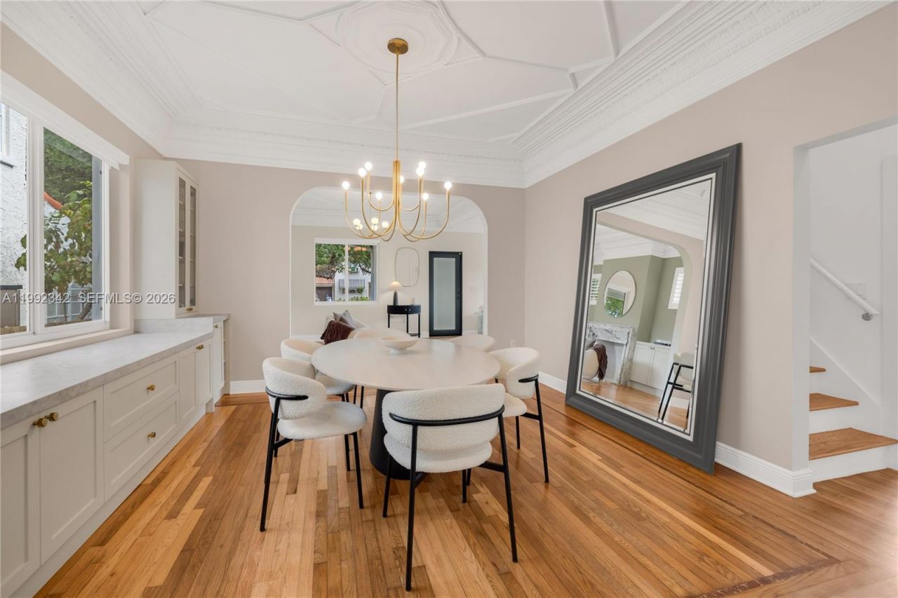 320 NE 88th St , El Portal, FL 33138 Photo