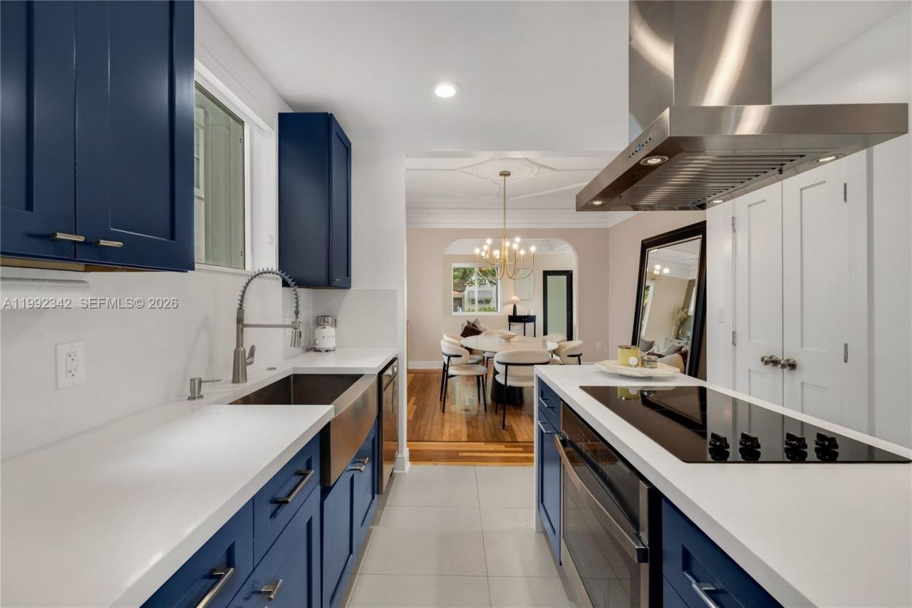 320 NE 88th St , El Portal, FL 33138 Photo