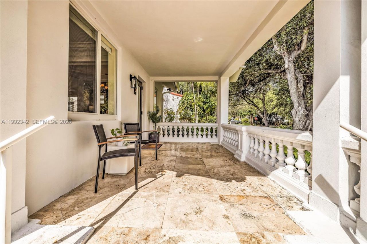 320 NE 88th St , El Portal, FL 33138 Photo