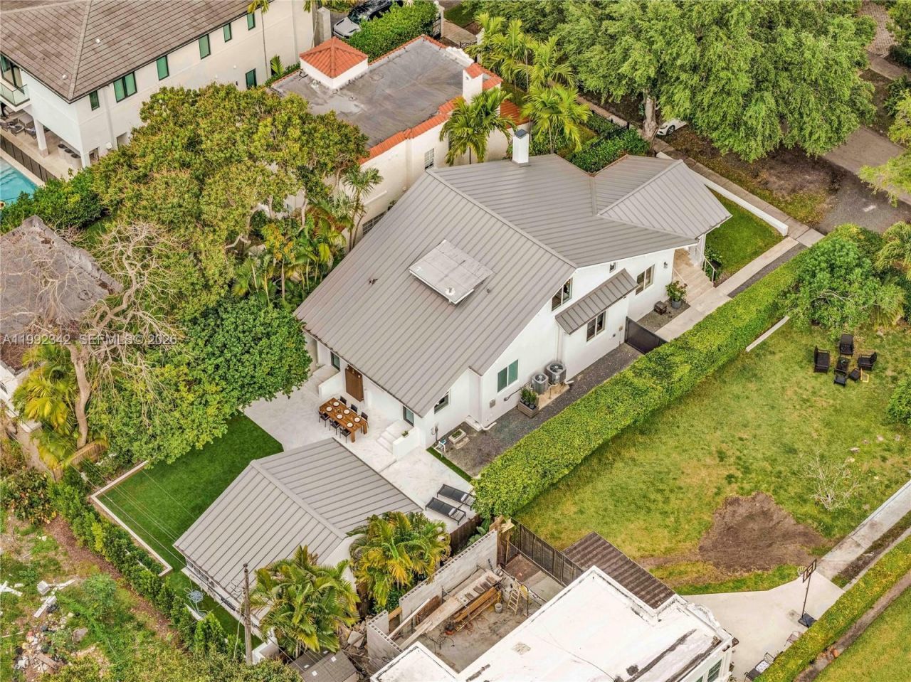 320 NE 88th St , El Portal, FL 33138 Photo