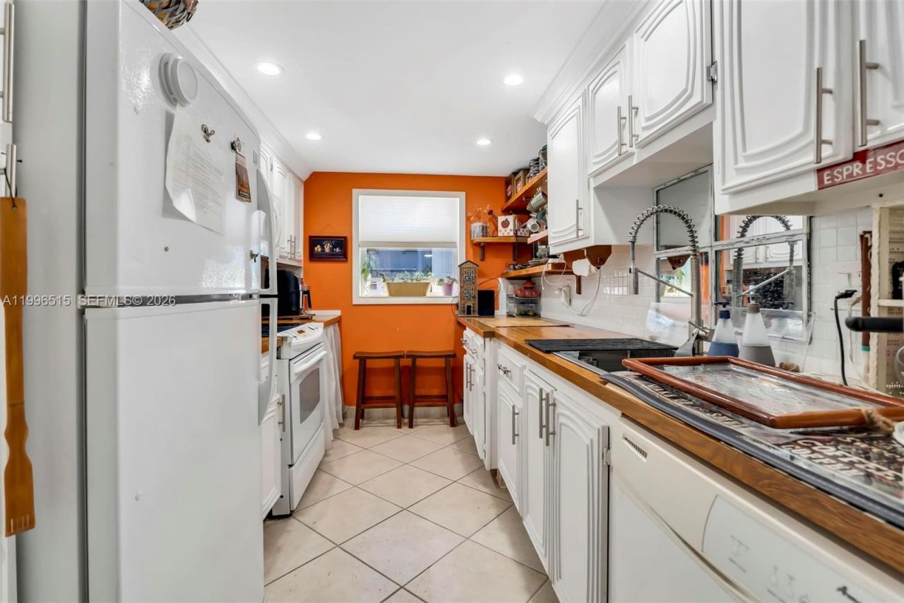 2300 SW 22nd Ave, Unit 109, Delray Beach, FL 33445 Photo