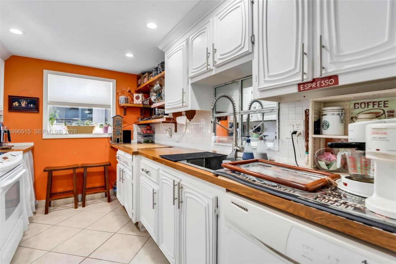 2300 SW 22nd Ave, Unit 109, Delray Beach, FL 33445 Photo