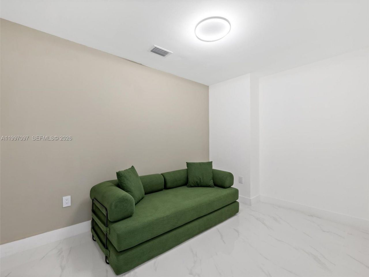 700 NE 24th St, Unit 606, Miami, FL 33137 Photo