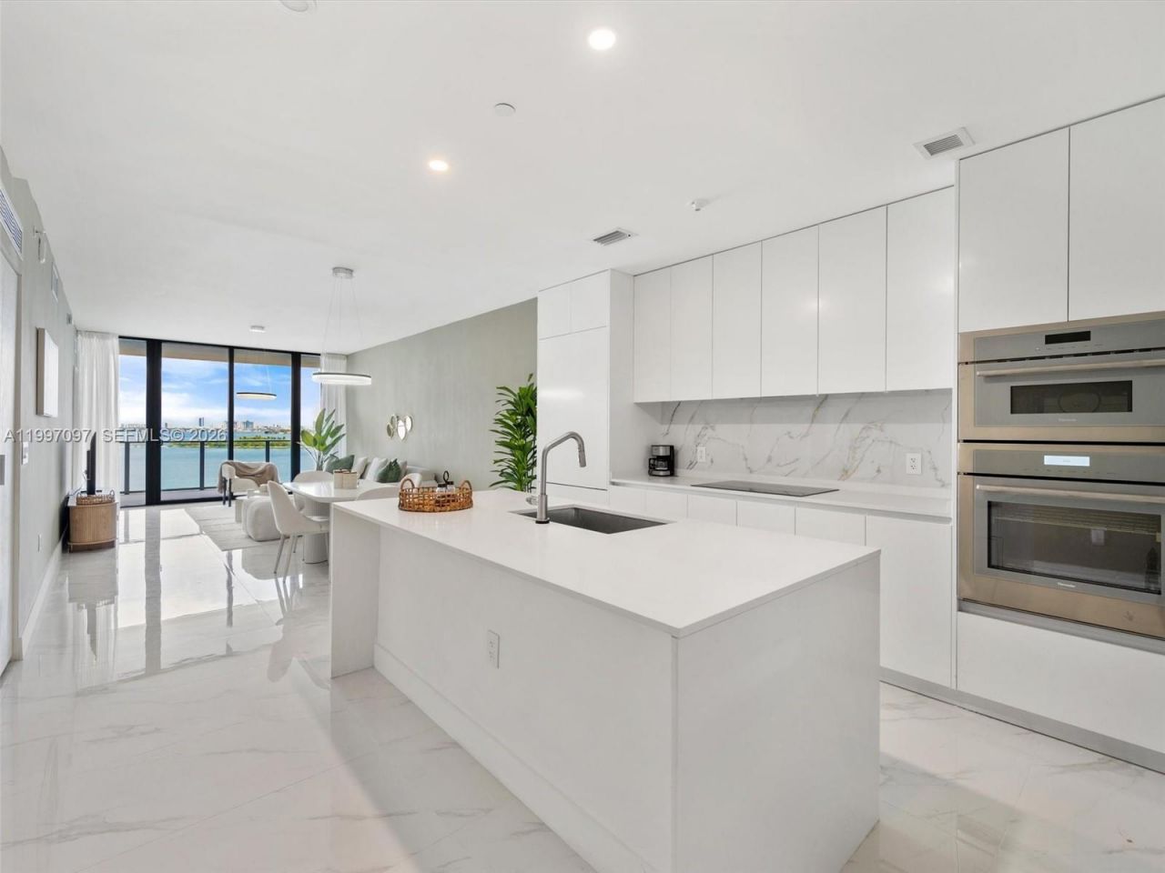 700 NE 24th St, Unit 606, Miami, FL 33137 Photo