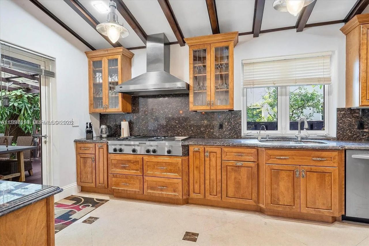 800 SW 12th, Fort Lauderdale, FL 33312 Photo