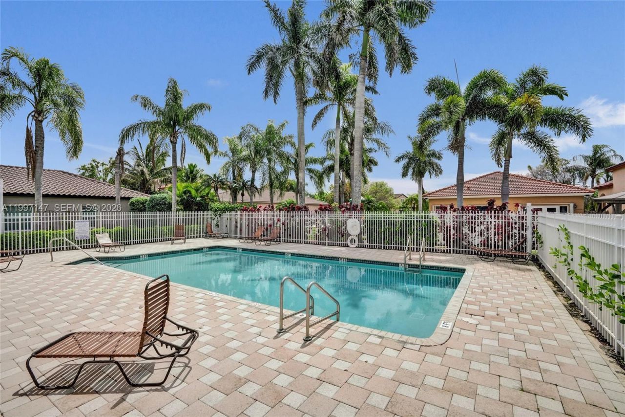 1201 NW 192nd Ln, Pembroke Pines, FL 33029 Photo