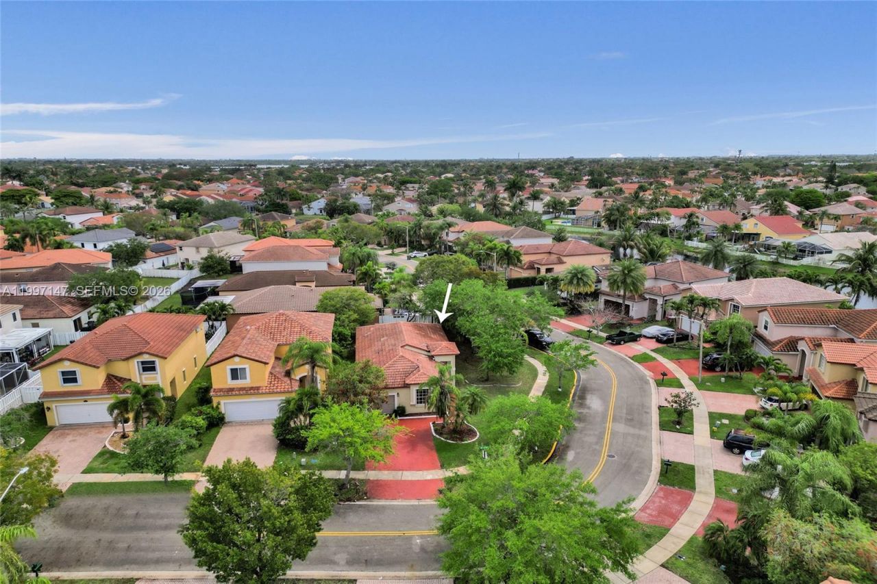 1201 NW 192nd Ln, Pembroke Pines, FL 33029 Photo