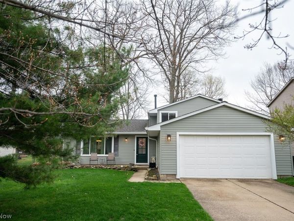 5799 Springwood Court, Mentor on the Lake, OH 44060