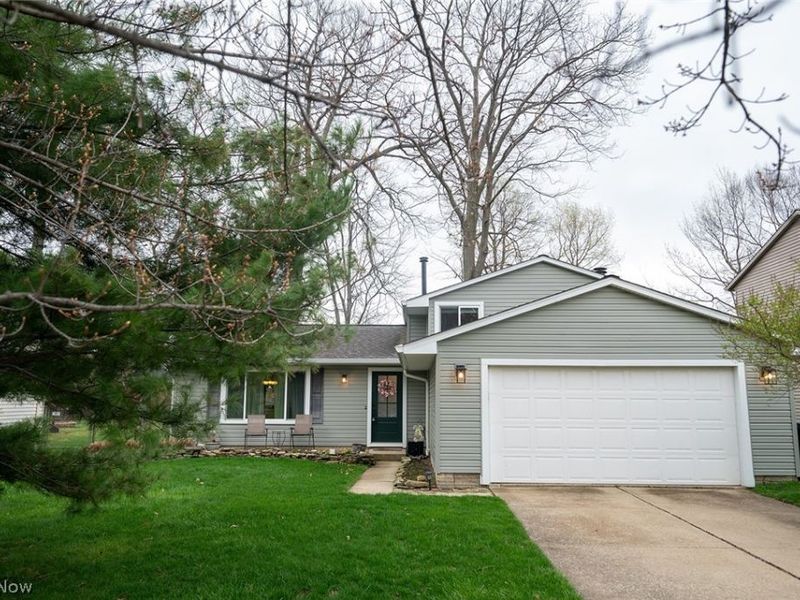 5799 Springwood Court, Mentor on the Lake, OH 44060 Photo 1