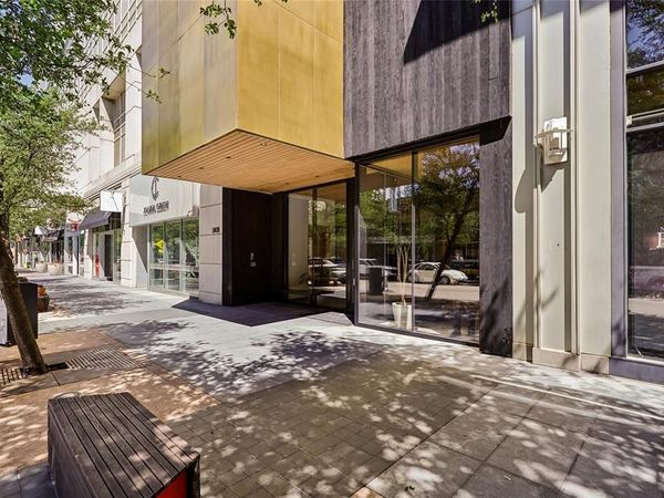 2408 Victory Park Lane, Unit 832, Dallas, TX 75219