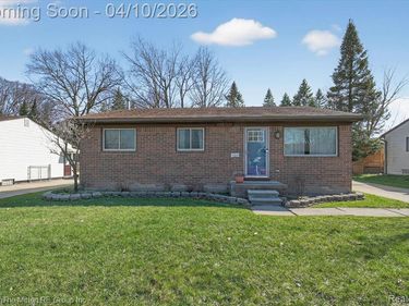 33541 Unicorn Court, Westland, MI 48186