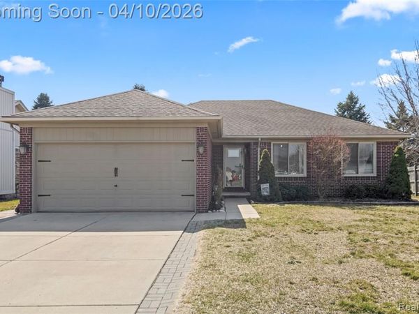 25250 Noble Drive, Chesterfield Twp, MI 48051