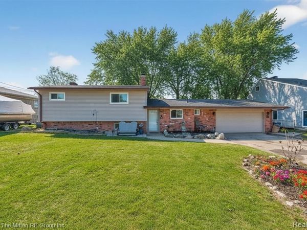 2965 Barkman Drive, Waterford Township, Mi 48329