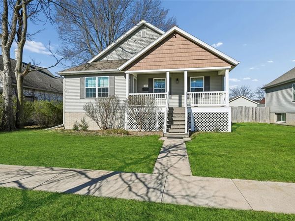 528 9th Street SW, Cedar Rapids, IA 52404