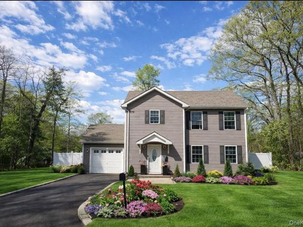 176 Maywood Drive , Mastic Beach, NY 11951