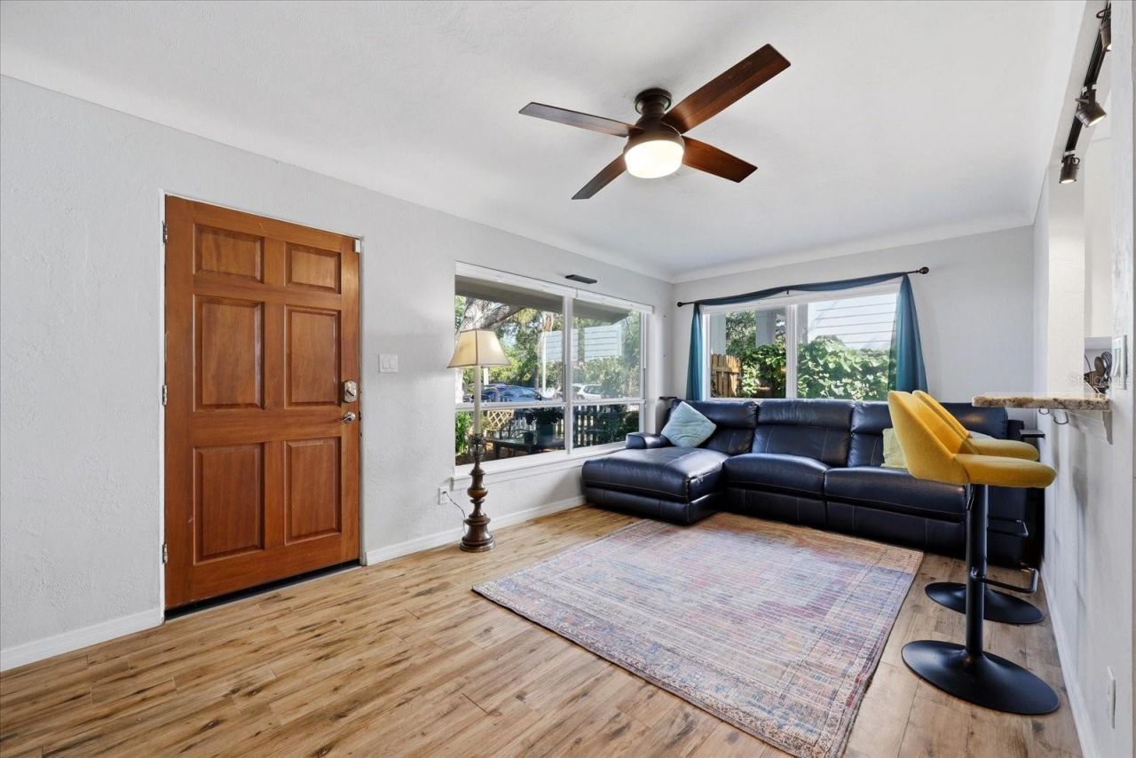 3021 10th Street N, Saint Petersburg, FL 33704 Photo