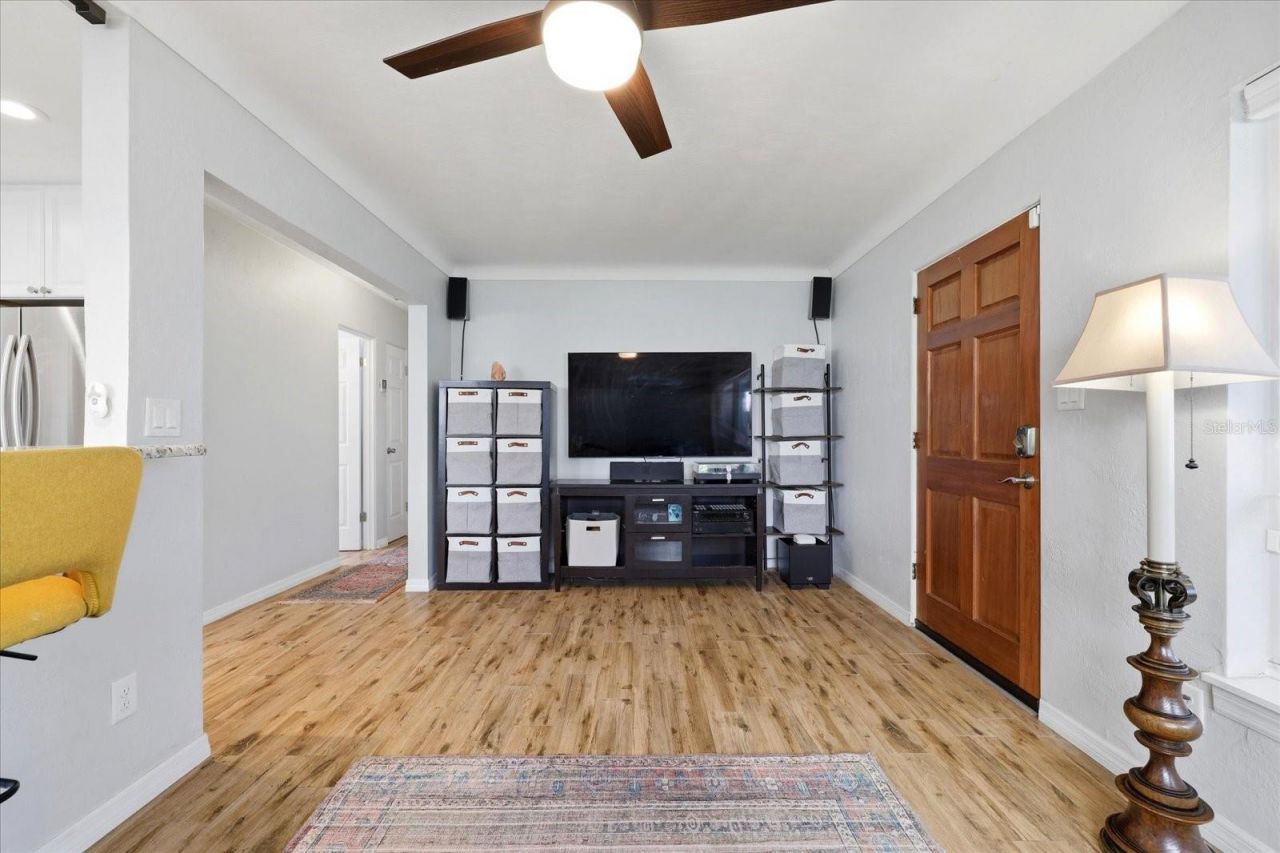 3021 10th Street N, Saint Petersburg, FL 33704 Photo