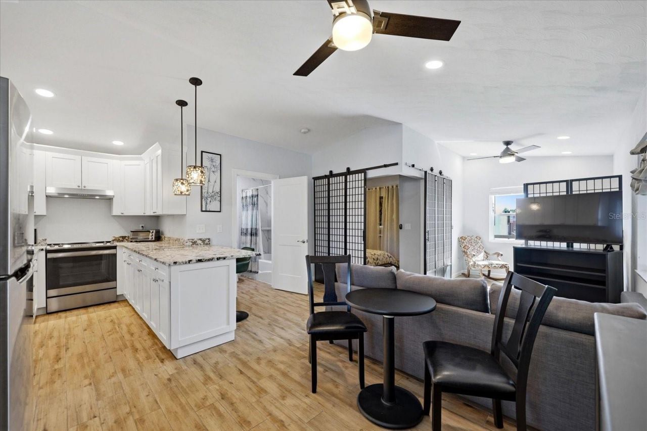 3021 10th Street N, Saint Petersburg, FL 33704 Photo