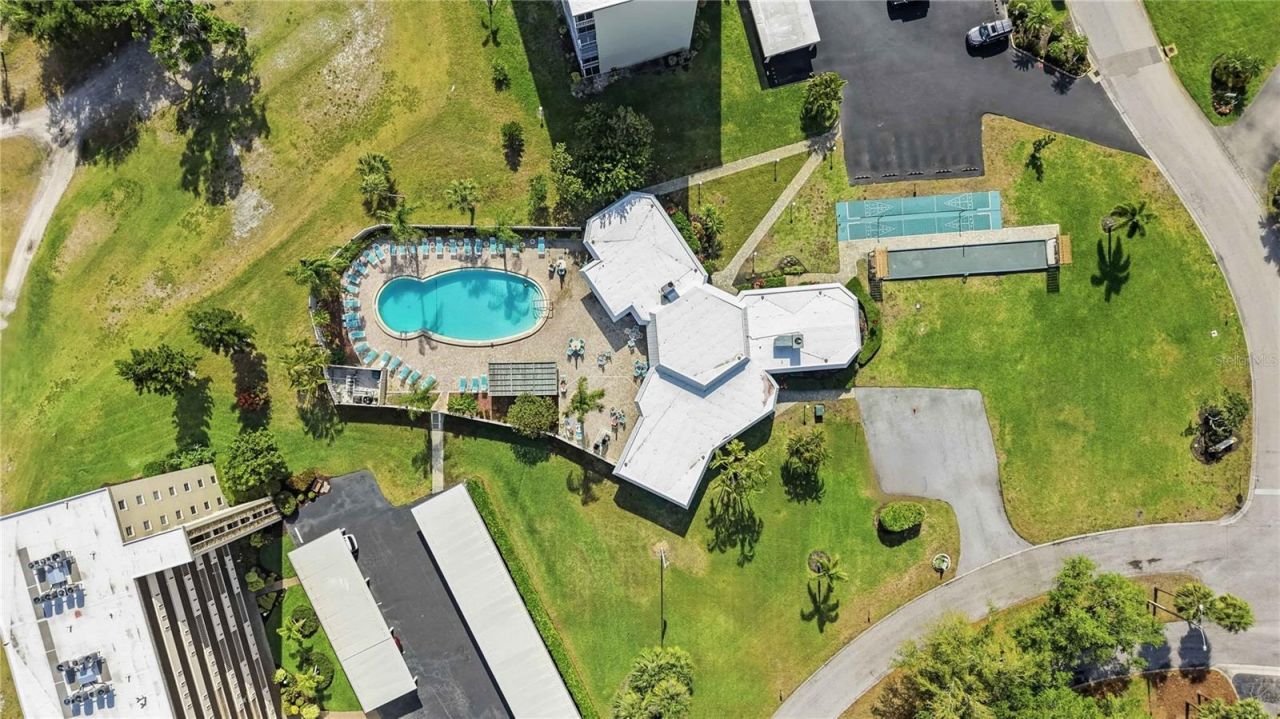 3680 Ironwood Circle, Unit 202L, Bradenton, FL 34209 Photo