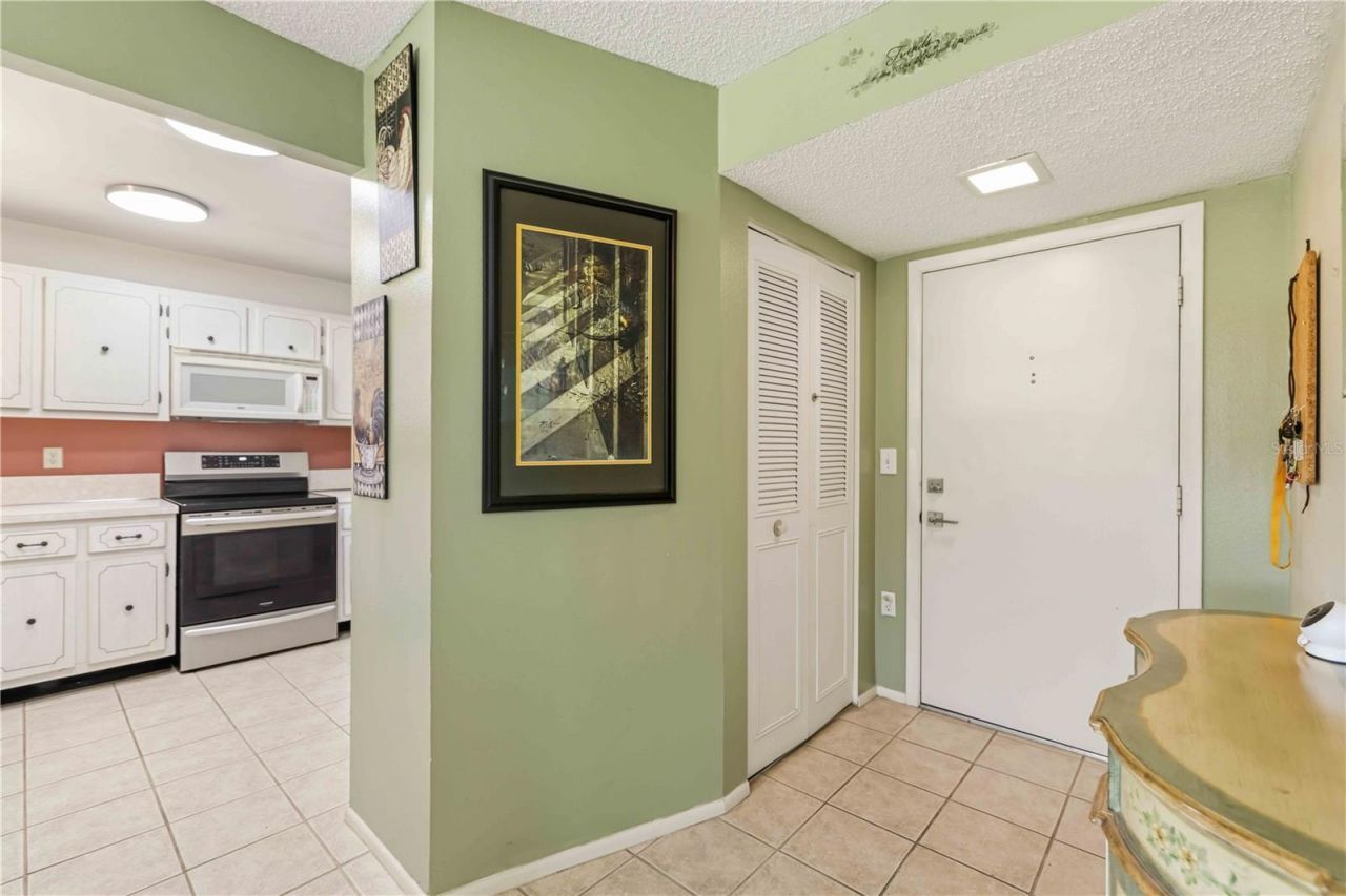 3680 Ironwood Circle, Unit 202L, Bradenton, FL 34209 Photo