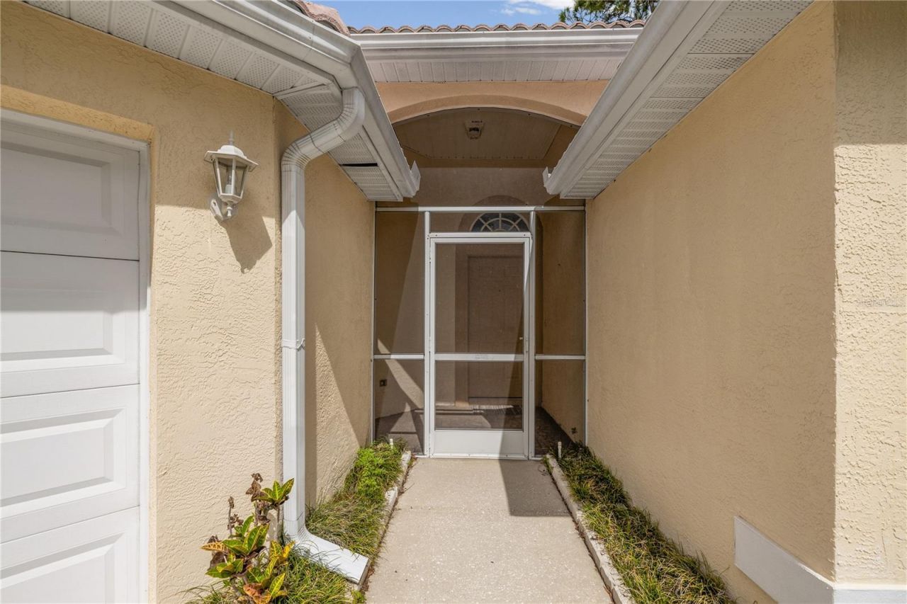 2724 Golf Lake Drive , Unit 26, Plant City, FL 33566 Photo