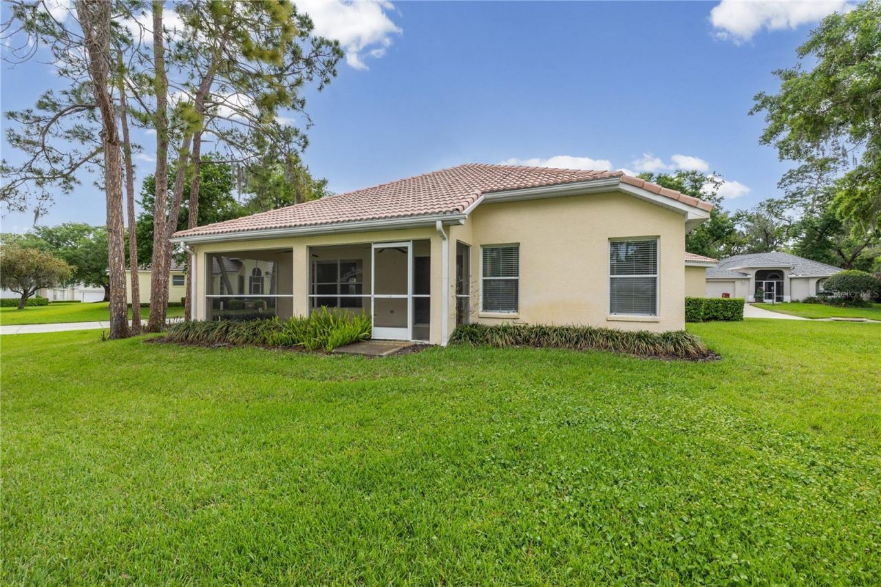 2724 Golf Lake Drive , Unit 26, Plant City, FL 33566 Photo