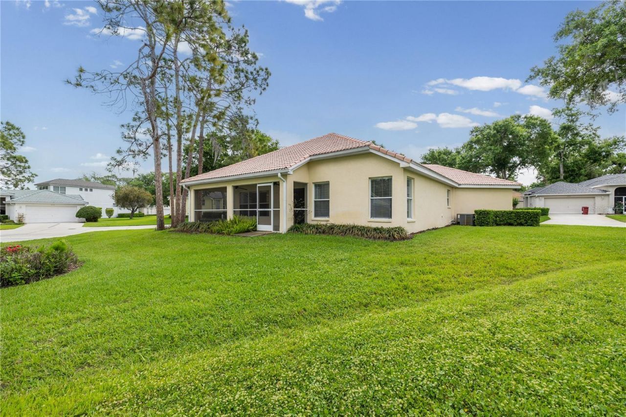 2724 Golf Lake Drive , Unit 26, Plant City, FL 33566 Photo