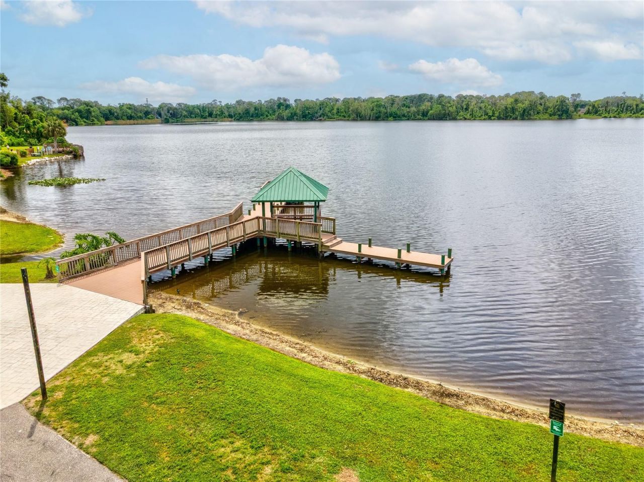 2724 Golf Lake Drive , Unit 26, Plant City, FL 33566 Photo
