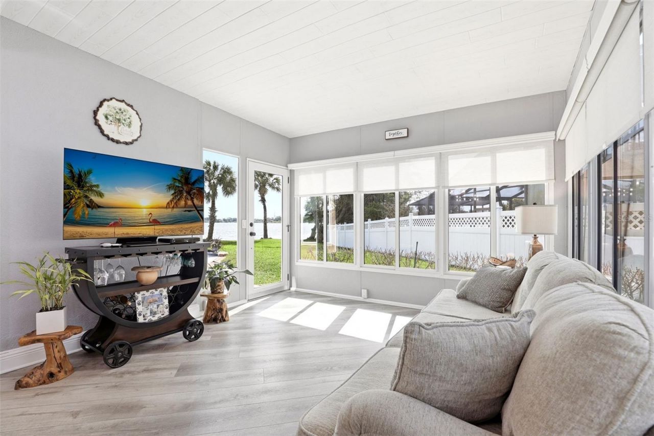 381 Prairie Lake Cove, Altamonte Springs, FL 32701 Photo