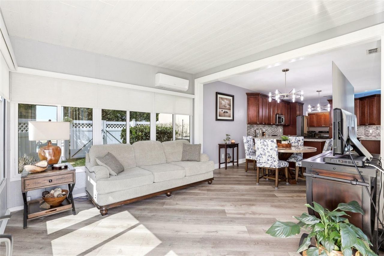 381 Prairie Lake Cove, Altamonte Springs, FL 32701 Photo